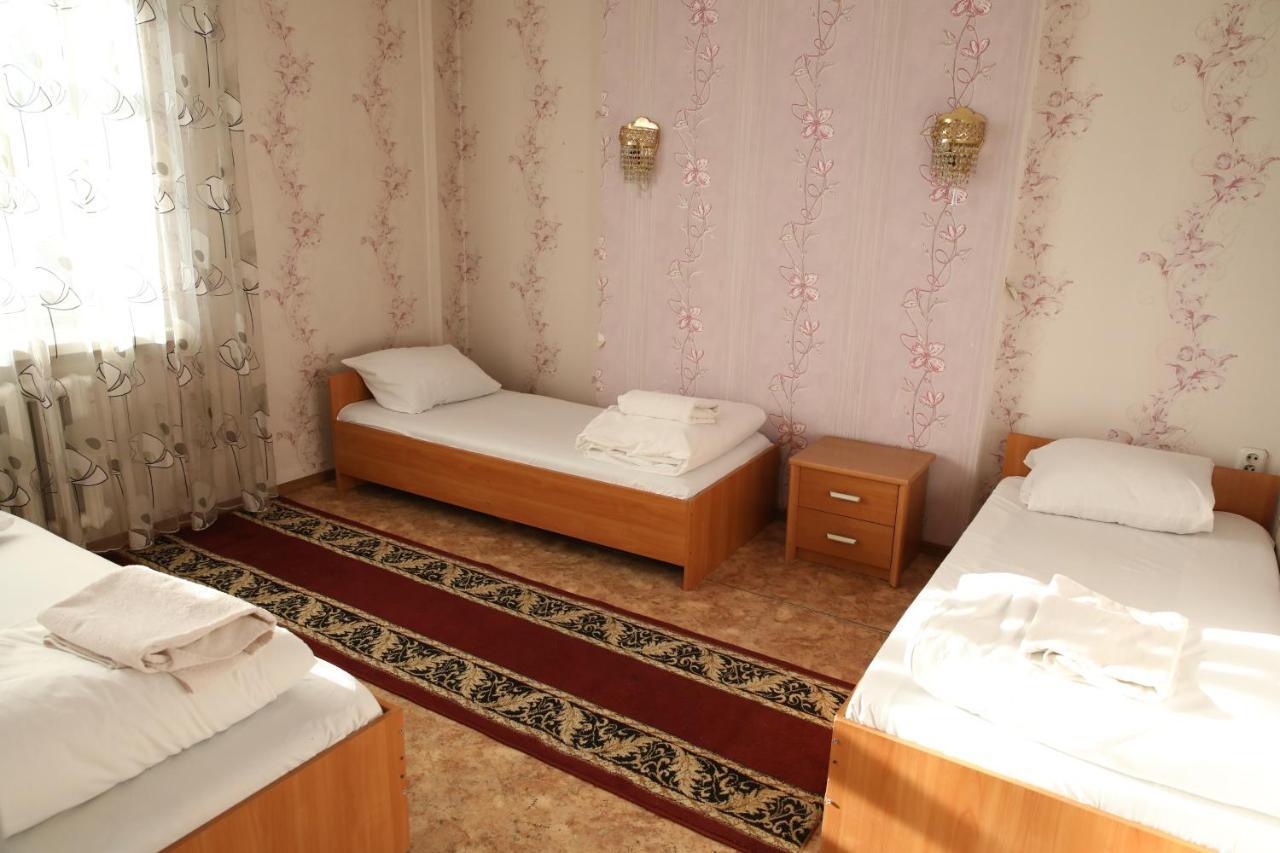 Hotel Alkuat Astana Ngoại thất bức ảnh